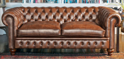 sofa-chester-capitone-tapizado-en-microfibra